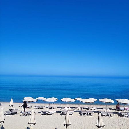 Apartamento Residenza Stefanelli Capo Vaticano Exterior foto