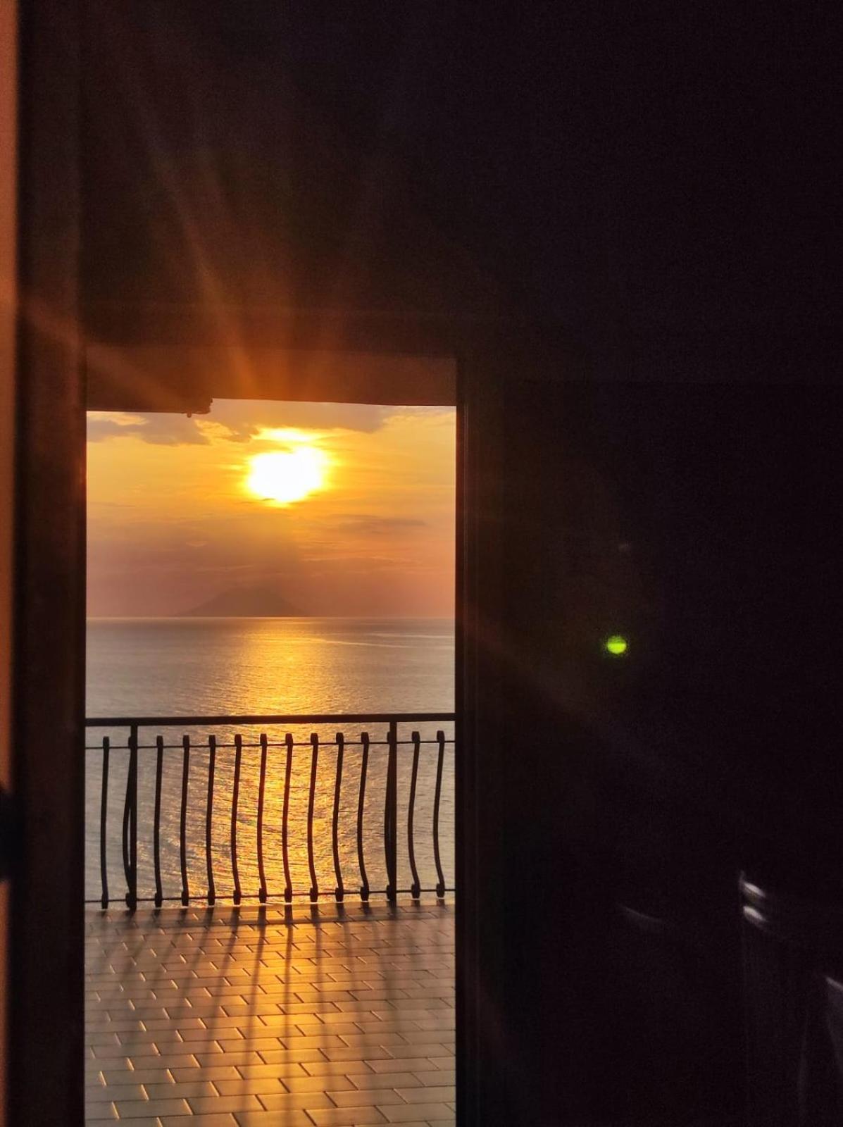 Apartamento Residenza Stefanelli Capo Vaticano Exterior foto