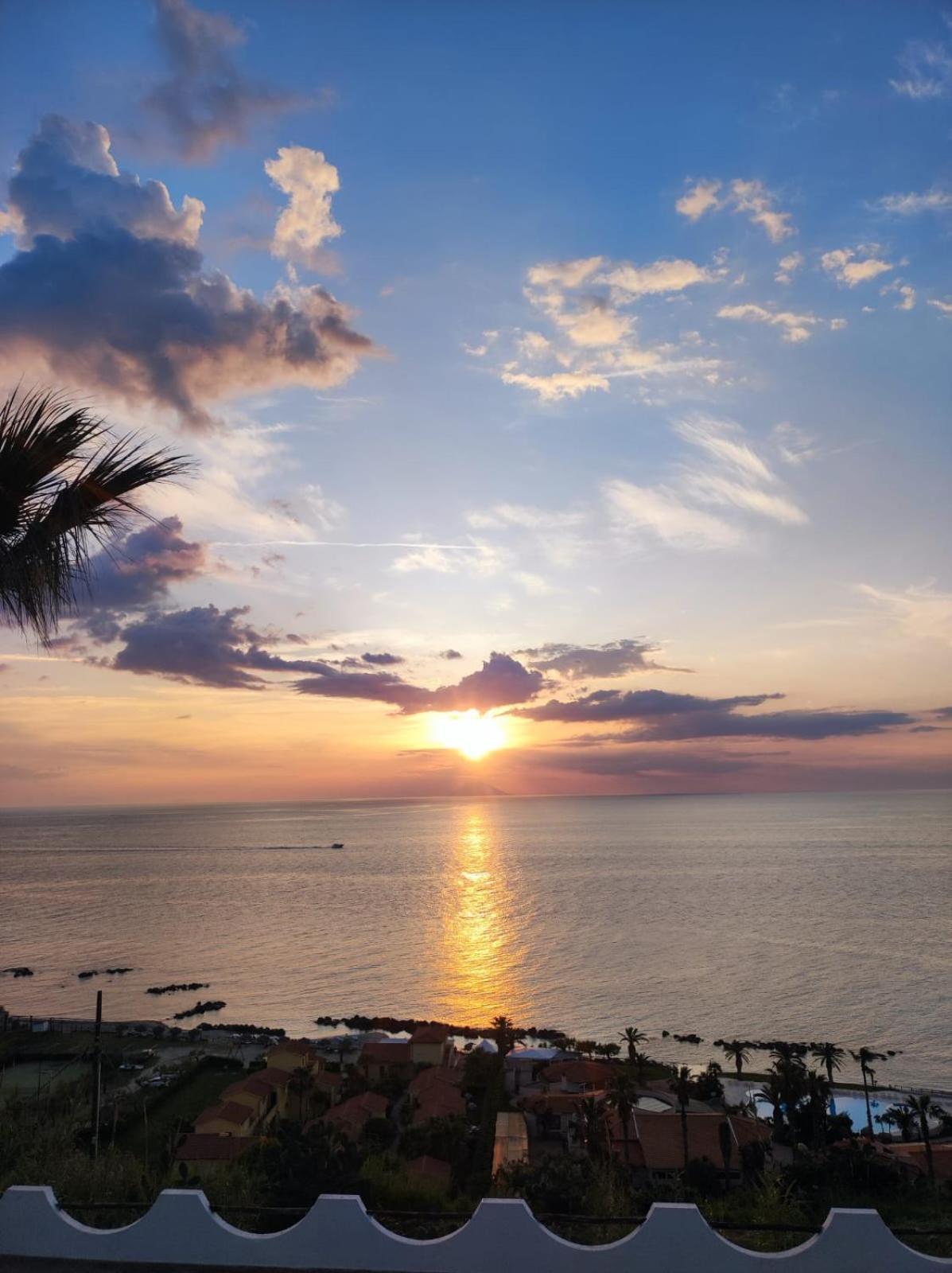 Apartamento Residenza Stefanelli Capo Vaticano Exterior foto