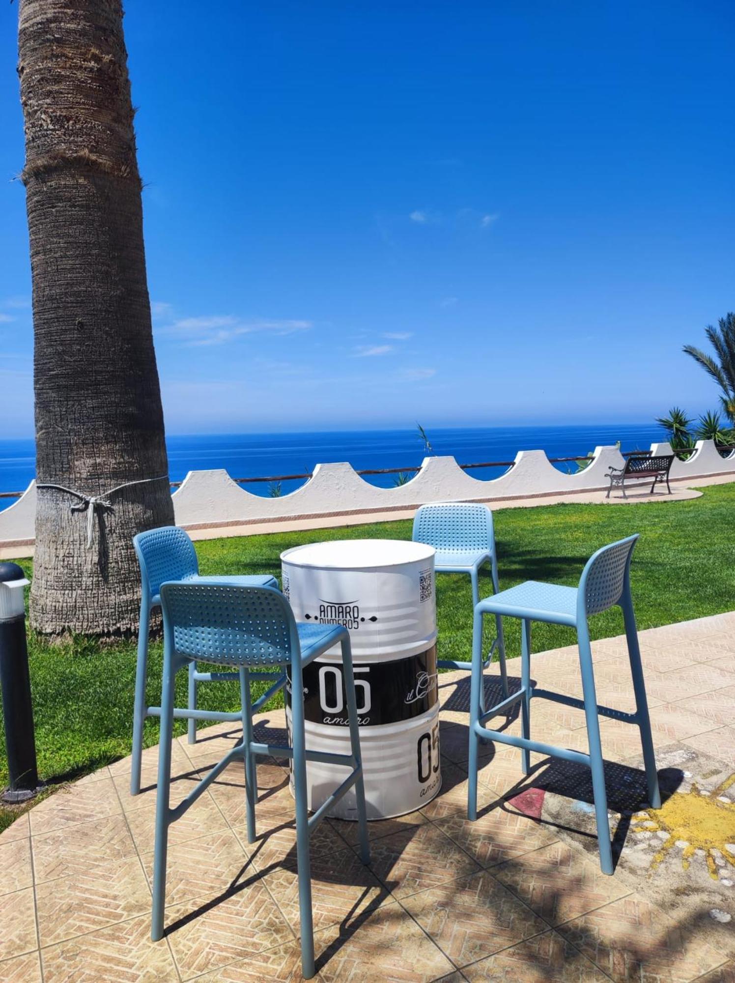 Apartamento Residenza Stefanelli Capo Vaticano Exterior foto