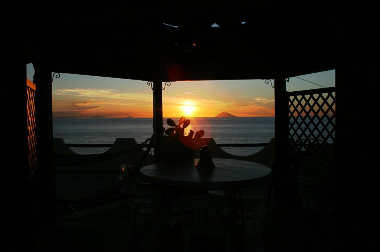Apartamento Residenza Stefanelli Capo Vaticano Exterior foto